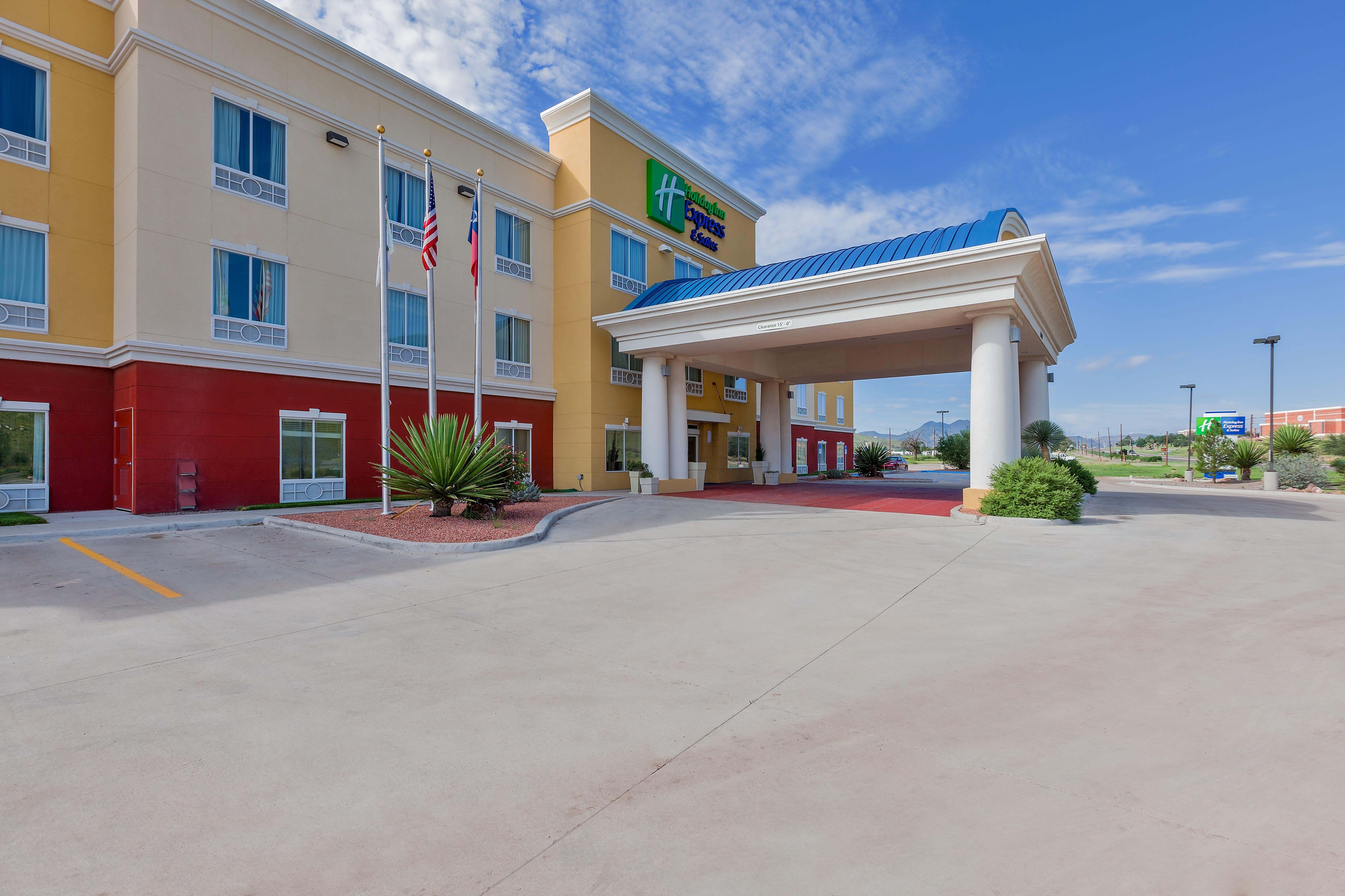 Holiday Inn Express And Suites Alpine By Ihg Luaran gambar
