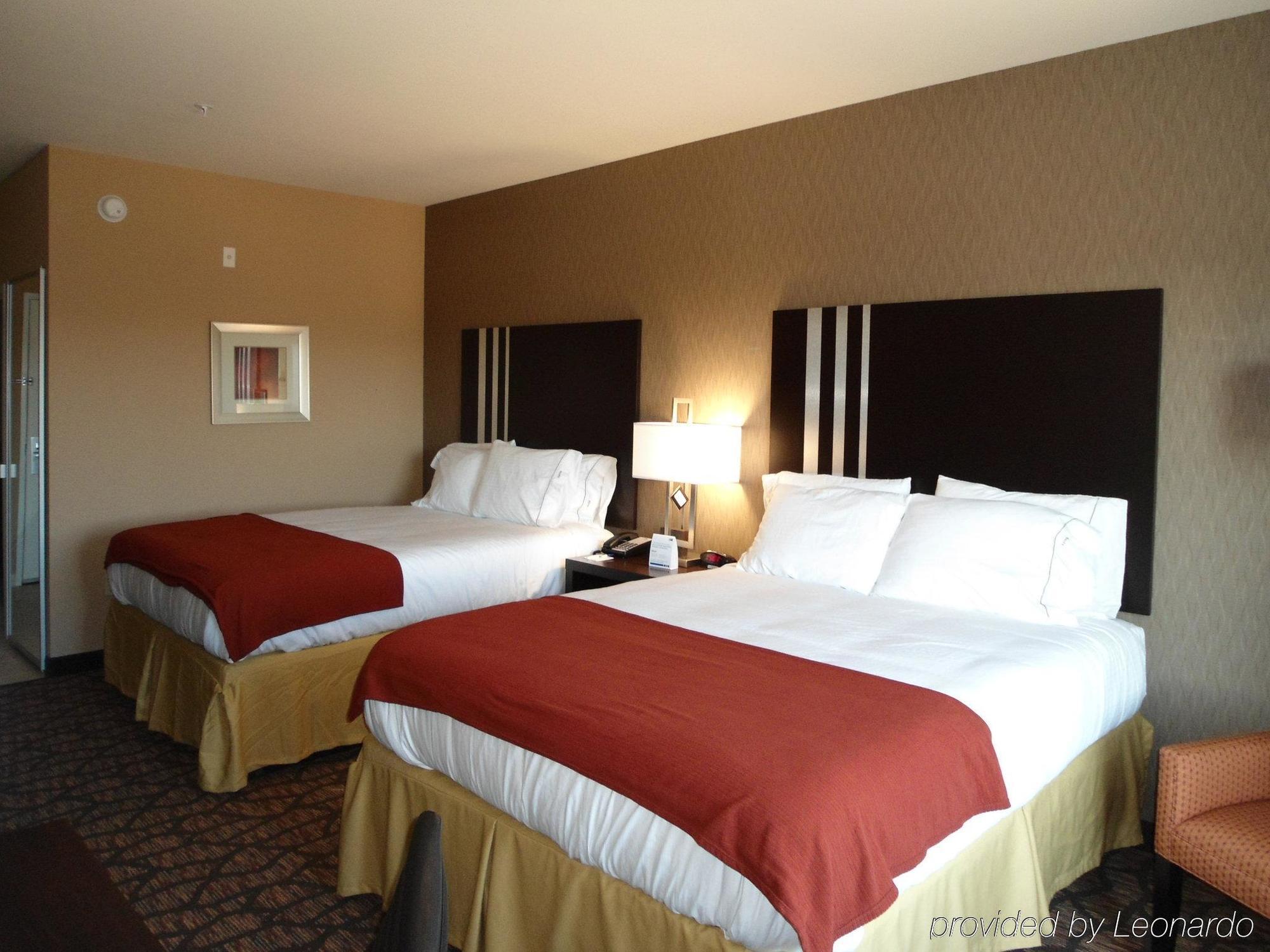 Holiday Inn Express And Suites Alpine By Ihg Bilik gambar